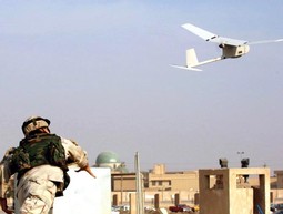 Ultralake bespilotne letjelice kao što je izraelski Skylark lansiraju se u zrak iy ruke vojnika na bojištu, a osobito su tražene u vojnim misijama u Afganistanu i Iraku