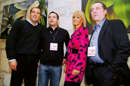 SA SINOM SAŠOM SUŠECOM, također sportskim novinarom, bivšim nogometašem Igorom Štimcem i njegovom suprugom Suzanom Štimac