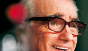 Scorsese  je nakon sedmog pokušaja osvojio Oscara za najboljeg redatelja za film 'Pokojni', a u organizaciji World Cinema Foundation okupio je elitne redatelje