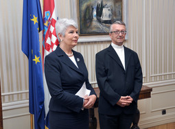 Premijerka Kosor s biskupom Milovanom (Foto: Vlada RH)