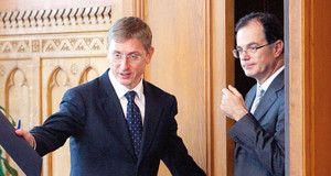 Mađarski premijer Ferenc Gyurcsány s guvernerom Narodne banke Andrásom Simorom
