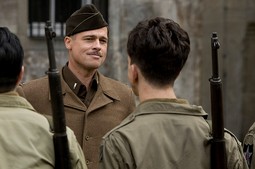 Brad Pitt kao narednik Aldo Raines u filmu "Inglourious Basterds" Quentina Tarantina
