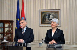 Premijerka Kosor posjetila je bivšeg predsjednika Mesića u njegovoj novoj rezidenciji