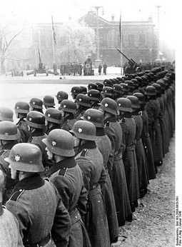 Vojnici Wehrmachta (Wikipedia)