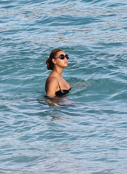 Beyonce se rashladila u moru