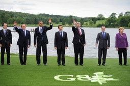 Naoto Kan,  Silvio Berlusconi, Nicolas Sarkozy, Barack Obama , Stephen Harper, Dmitri Medvedev i Angela Merkel  (Reuters)