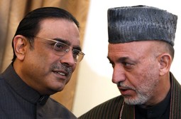 Asifa Ali Zardari i Hamid Karzai,
šefovi država Pakistana i
Afganistana, polako prepuštaju talibanima svoje države,
pokrajinu po pokrajinu