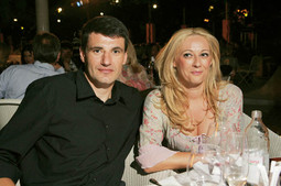 Sa suprugom koja je uz sina Vicka jedan od glavnih razloga povratka u Hrvatsku