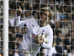 Luka Modrić u zadnjim je utakmicama za Tottenham postigao dva gola, prvi u Kupu Uefa, a drugi na prvenstvenoj utakmici s Newcastleom