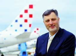 "Hrvatska zrakoplovna tvrtka "Croatia Airlines" razmišljajući o svojoj budućnosti morala je odrediti strategiju vlastitog poslovnog modela".