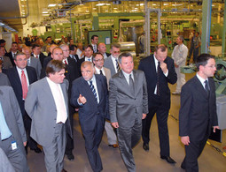 PRESIDENT Stjepan Mesic at the opening of the new TDR factory in Kanfanar: Podumljak claims that the 'cigarette mafia has bought Parliamentary representatives'