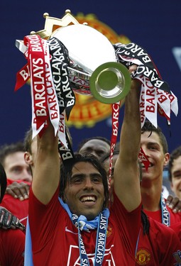 Carlos Tevez s momčadi Manchester Uniteda prošle je sezone osvojio englesko prvenstvo
