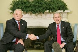 LISTOPAD 2006. Ivo Sanader u Bijeloj kući pozvao je Georgea Busha u Hrvatsku