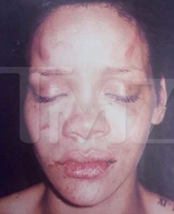 Pretučena Rihanna