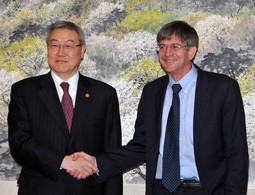 Kim Sung-hwan i James Steinberg u Seulu (Reuters)