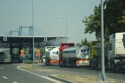 Reporteri Nacionala snimili su cisternu na graničnom prijelazu Slavonski Brod