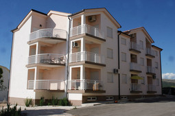 ZGRADA U ROGOZNICI s 18 apartmana prva je Radićeva građevinska investicija koju je prodao prošle godine