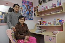 Katica Kovačić sa svojom bolesnom, 12-godišnjom, kćerkom Sonjom koja se zadnjih pet godina liječi od leukemije