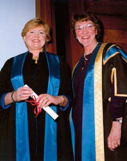 JANET HUSBAND u
studenome 2005.
imenovala ju je počasnom članicom Royal College of Radiologists