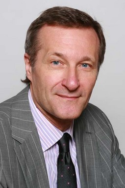 Tibor Tóth voditelj je
UN-ove Komisije za pripremu Sporazuma o zabrani nuklearnih testova