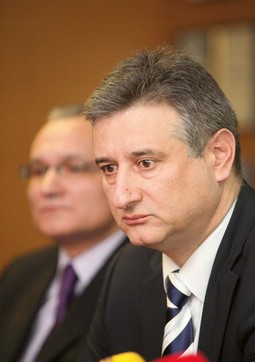 MINISTAR unutarnjih poslova Tomislav Karamarko jedan je
od onih koje Margetić optužuje za ubojstvo Ive Pukanića