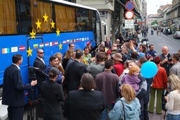 EU BUS, poseban autobus s putujućim diplomatima i stručnjacima za EU,
već nekoliko godina putuje Hrvatskom i informira građane o Uniji