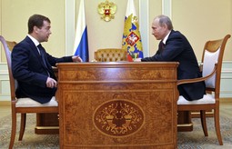 Dimitrij Medvjedev i Vladimir Putin