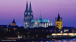 Hoće li i katedralu u Kölnu pretvoriti u diskont?
