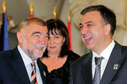 CRNOGORSKI PREDSJEDNIK Vujanović (desno) založio se kod Mesića za Iliju Brčića