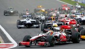 START UTRKE FORMULE 1 za Veliku nagradu Belgije,
na čelu se nalazi
Lewis Hamilton iz tima
McLaren, Barrichello
se nalazi lijevo gore,
no sudario se s
Fernandom Alonsom
nakon samo nekoliko
minuta vožnje