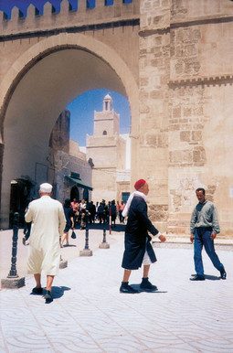 NAVODNI TUNISKI TERORISTI u dobi su od 19 do 30 godina