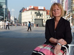 OD ZAGREBA DO VLADE
Željka Antunović već je u Zagrebu postizala izborne pobjede i bila je gradska vijećnica, a političku karijeru
nastavila je u Saboru i kao ministrica