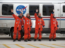 Voditelji misije Rex Walhelm i Sandy Magnus, pilot Doug Hurley i zapovjednik Chris Ferguson posljednji su astronauti koji su se Atlantisom otisnuli u svemir. (Foto: NASA/Kim Shiflett)