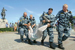 OMON suzbija ekološke demonstracije u Sankt Peterburgu