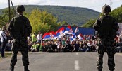 Srbi kao žive barikade sjeli su na cestu ispred slovenskih vojnika
NATO-a prošlog tjedna u Rudarima