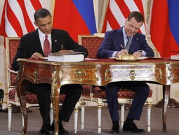 Barack Obama i Dmitrij Medvedev; Foto: Reuters