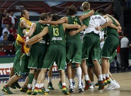 Slavlje litavskih košarkaša (Foto: Reuters)