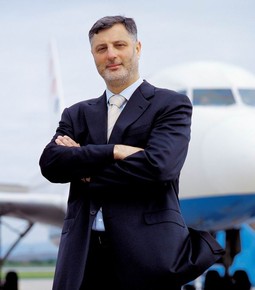 Ivan Mišetić, Croatia Airlines - Nacionalni zrakoplovni prijevoznik dospio je u probleme jer se suočio s low-cost kompanijama u poslovnim uvjetima koji odstupaju od europske regulative    