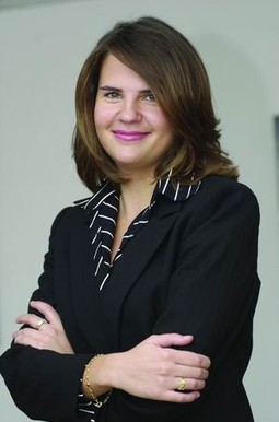 Studij poslovnog upravljanja (MBA) na Emory Universityju u Atlanti prošla je Vedrana Carević, danas izvršna direktorica u Sektoru međunarodnih poslova HBOR-a.