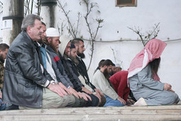 BARČIĆ I SLJEDBENICI prilikom molitve u sarajevskoj Carevoj džamiji