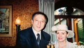 NA DAN VJENČANJA Stjepan i Nada Kušar vjenčali su se 30. kolovoza 2001. u Ženevi