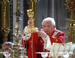 Papa Benedikt XVI.