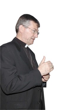 Iako je desno orijentiran,
splitsko-makarski
nadbiskup Marin Barišić
dao je potporu Srakiću za
posjet Jasenovcu