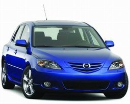 Nova elegantna Mazda 3 automobil je koji svojim vanjskim i unutrašnjim izgledom privlači pozornost.
