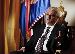 PREDSJEDNIK Ivo Josipović od početka mandata inzistirao je da sam bira svoje čuvare