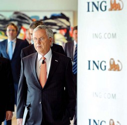 HOMMEN Prvi čovjek
nizozemske bankarske
grupe ING, jedan od
brojnih ovogodišnjih
sudionika skupa
Bilderberg iz sfere
bankarstva