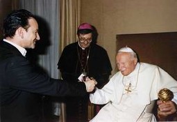Bono, prilikom susreta sa Papom Ivanom Pavlom II