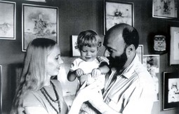 S OBITELJI Trebotić sa suprugom Hannelorom i sinom Franom, koji je danas arhitekt, sedamdesetih godina