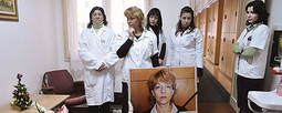Šokirane kolegice ubijene žene; Foto: Blic