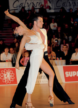 DAMIR HORVATINČIĆ i Slovenka Lara Keršman pobijedili su na nedavno održanom prvenstvu Hrvatske u kategoriji latino-američkih plesova